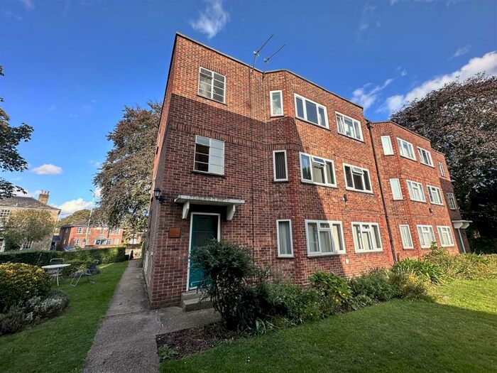 2 Bedroom Apartment To Rent In Bracondale, Norwich, NR1