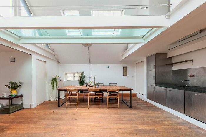 2 Bedroom Flat To Rent In Ship &amp; Mermaid Row, London, SE1