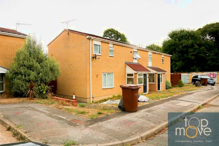 3 Bedroom Property To Rent In Barnwood Close, Rochester, Kent, ME1