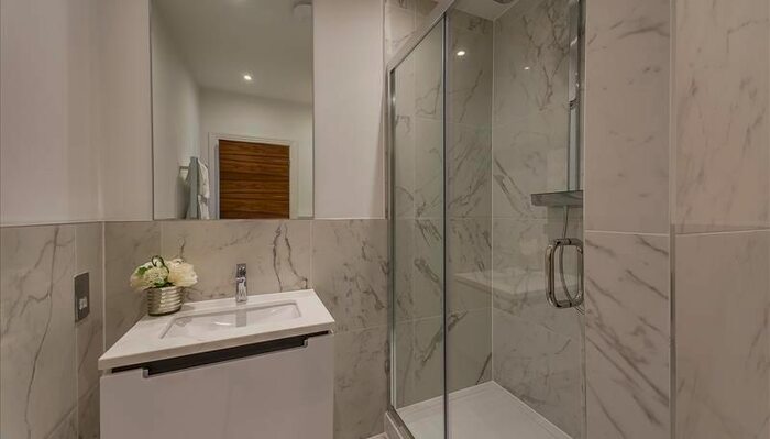 3 Bedroom Flat To Rent In Rainville Road, London, W6