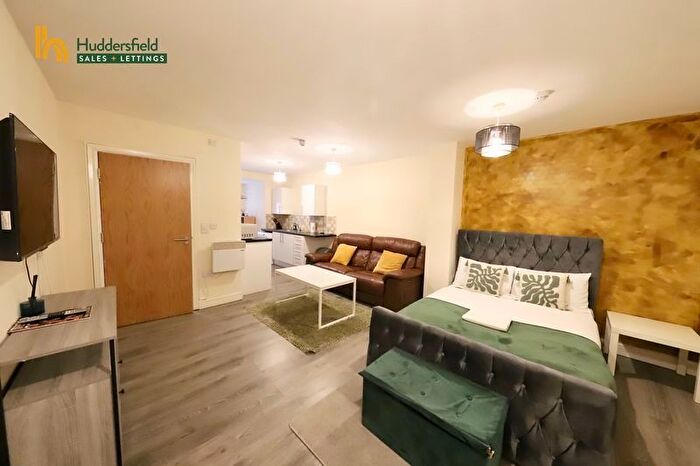 1 Bedroom Flat To Rent In Westgate, Huddersfield, HD1