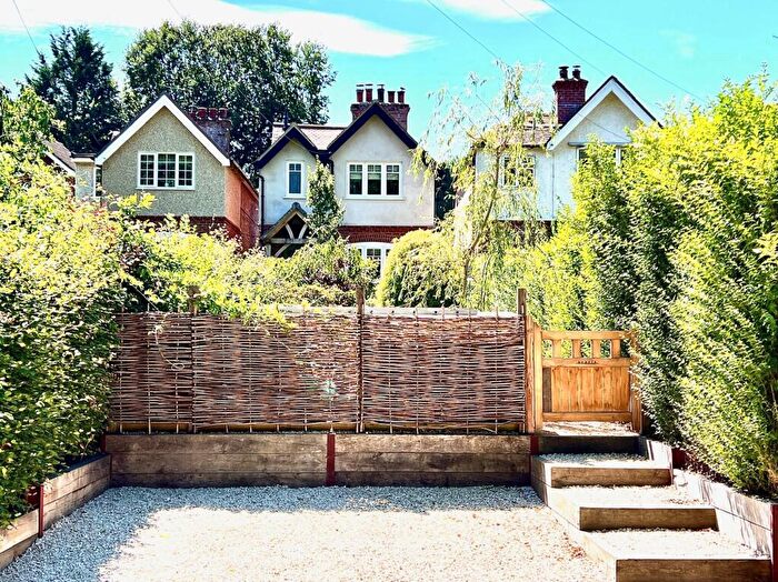 3 Bedroom Detached House For Sale In Copse Road, Haslemere, GU27