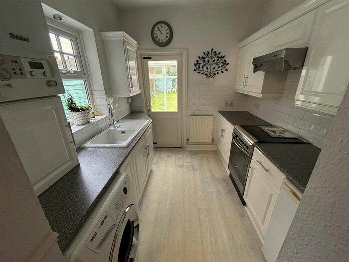 2 Bedroom Terraced House To Rent In White Horse Hill, Chislehurst, BR7