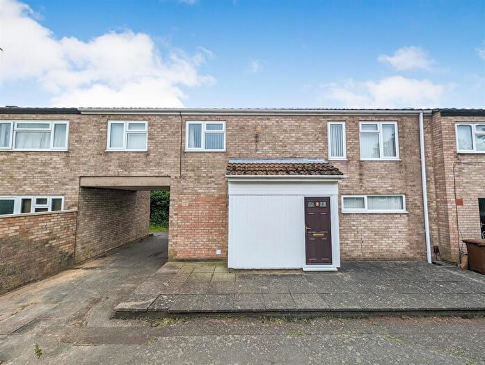 4 Bedroom End Of Terrace House For Sale In Brinkhill Walk, Corby, NN18