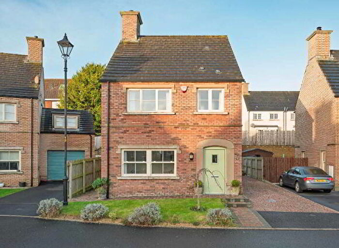 3 Bedroom Detached House For Sale In College Green, Bangor, BT20