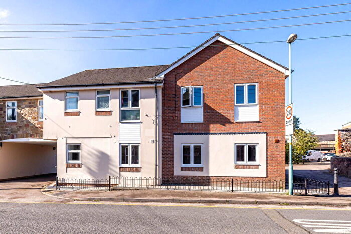 1 Bedroom Flat To Rent In Regent Street, Lydney, GL15