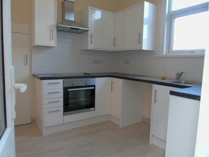 3 Bedroom Maisonette To Rent In Maryland Road, London, N22
