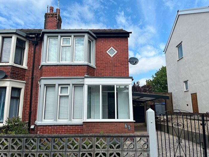 2 Bedroom Semi Detached House To Rent In Bardsway Avenue, Blackpool, Lancashire, FY3