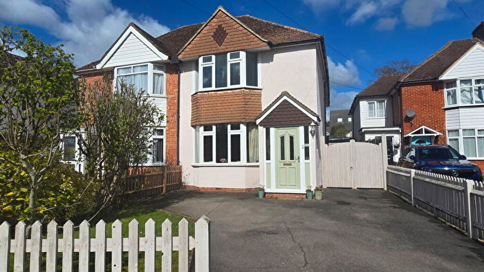 3 Bedroom Semi Detached House For Sale In Roman Way, Thatcham, RG18