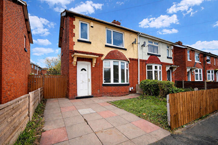 3 Bedroom Semi Detached House To Rent In Hulton Avenue, Manchester, M28
