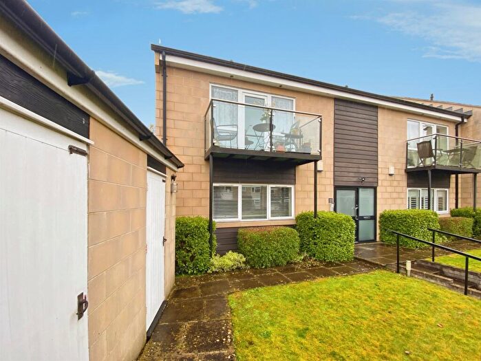 2 Bedroom Flat For Sale In Spring Lane, Bath, BA1