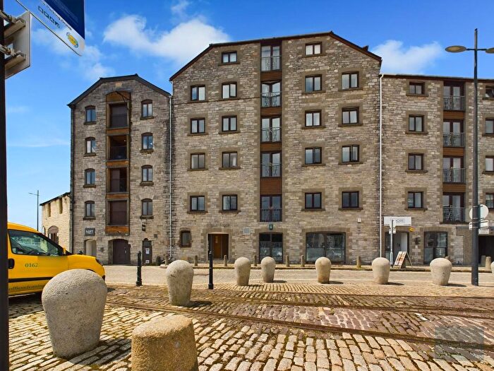 1 Bedroom Flat To Rent In Dolphin House, Plymouth, Devon, PL4