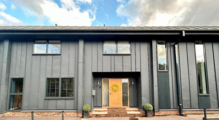 4 Bedroom Barn Conversion For Sale In Coursehorn Lane, Cranbrook, Kent, TN17