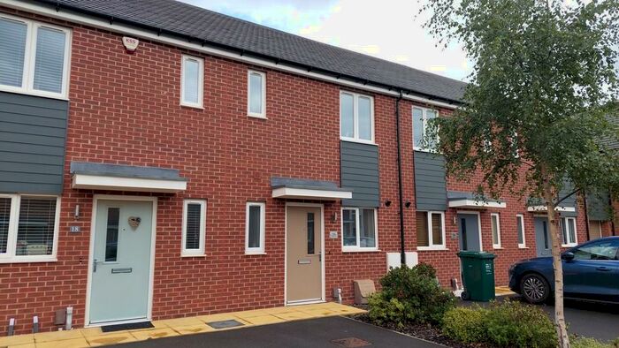 2 Bedroom Semi-Detached House To Rent In Arnfield Drive, Hilton, DE65