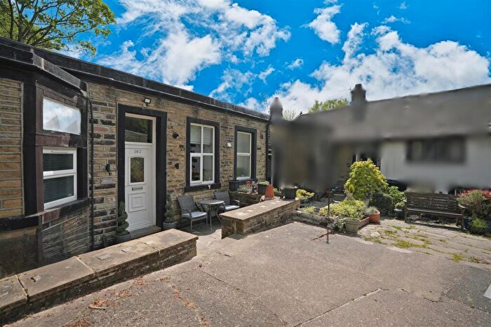 1 Bedroom Bungalow For Sale In Washer Lane, Pye Nest, HX2