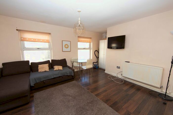 1 Bedroom Flat To Rent In James Street, Cardiff Bay, Cardiff, CF10