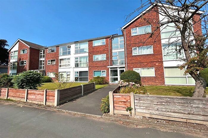 2 Bedroom Flat For Sale In Atkinson Road, Sale, M33