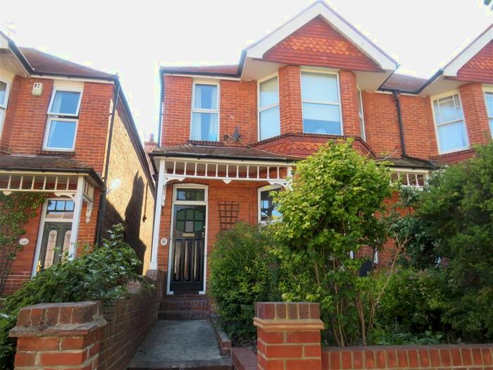 1 Bedroom Flat To Rent In Victoria Drive, Eastbourne, BN20