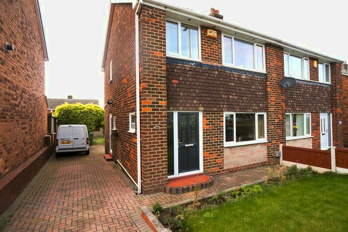 3 Bedroom Semi-Detached House To Rent In Cobblers Lane, Pontefract, WF8