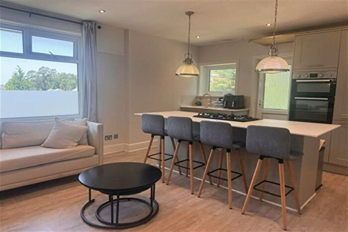2 Bedroom Flat To Rent In Portland Road, BH9