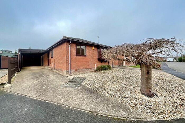 2 Bedroom Detached Bungalow For Sale In Steadfolds Close, Thurcroft, Rotherham, S66