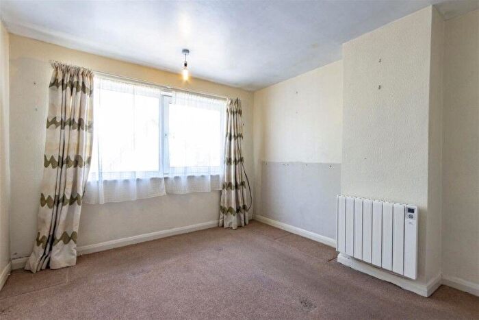Detached House For Sale In Park Lane, Chesterfield, Derbyshire, S41