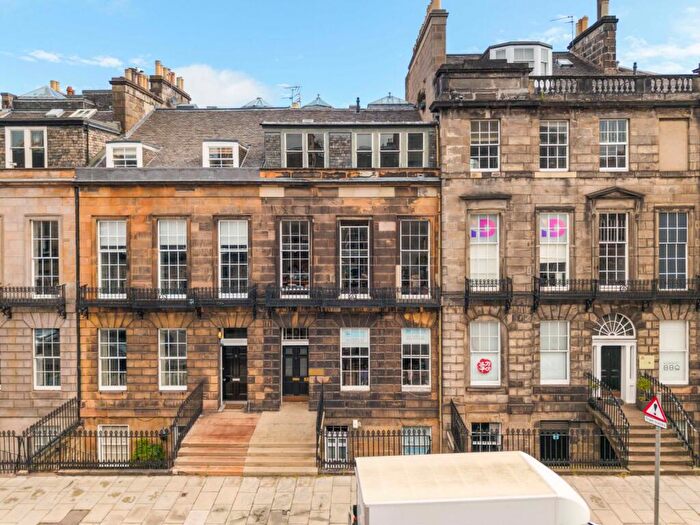 2 Bedroom Apartment For Sale In Manor Place, West End, Edinburgh, Midlothian, EH3