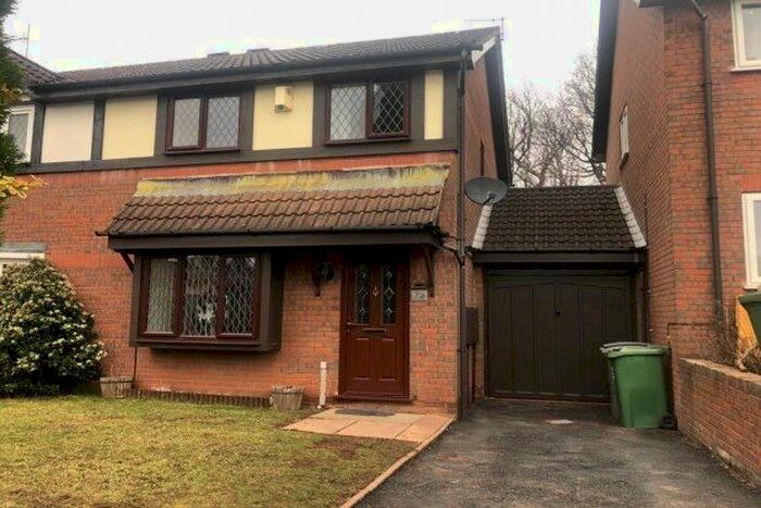 3 Bedroom Semi-Detached House To Rent In Whinchat Grove, Kidderminster, DY10