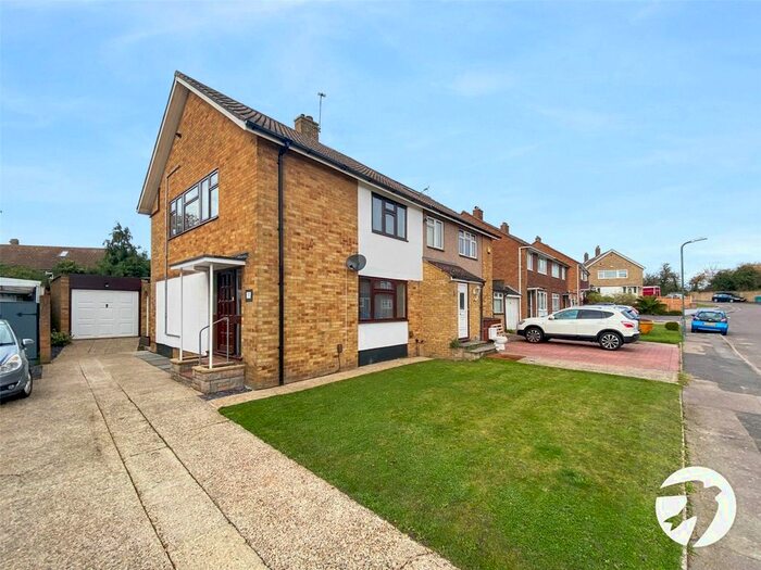 3 Bedroom Semi-Detached House To Rent In Irving Way, Swanley BR8