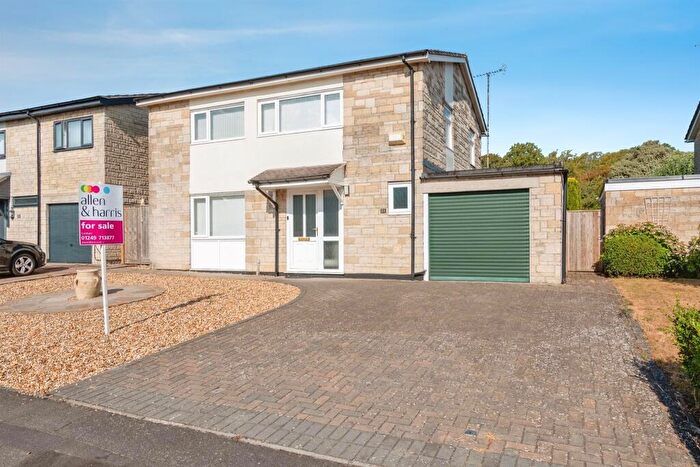 4 Bedroom Detached House For Sale In Springfield Close, Corsham, SN13