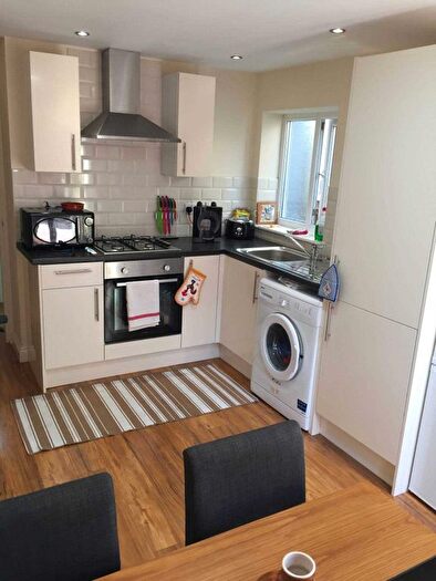 2 Bedroom Flat To Rent In Moy Road, Roath, Cardiff, CF24