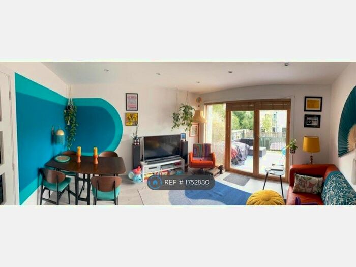 3 Bedroom Terraced House To Rent In Whitelaw Street, Glasgow, G20