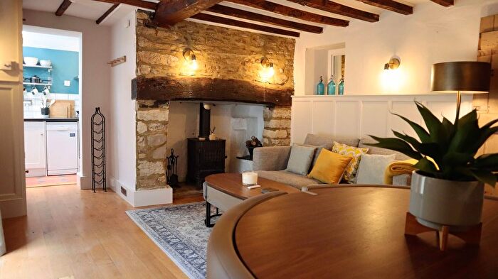 2 Bedroom Cottage To Rent In Medcroft Road, Tackley, Kidlington, OX5