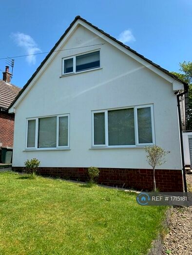 Studio To Rent In Newhouse Crescent, Rochdale, OL11