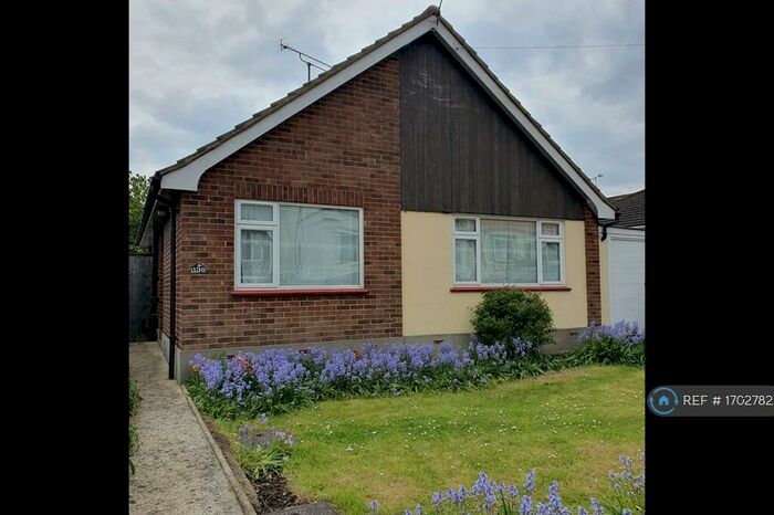 2 Bedroom Bungalow To Rent In Church Road, Hadleigh, Benfleet, SS7