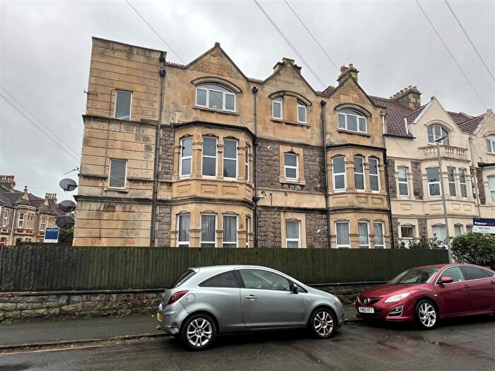 2 Bedroom Flat To Rent In Trevelyan Road, Weston-Super-Mare, BS23