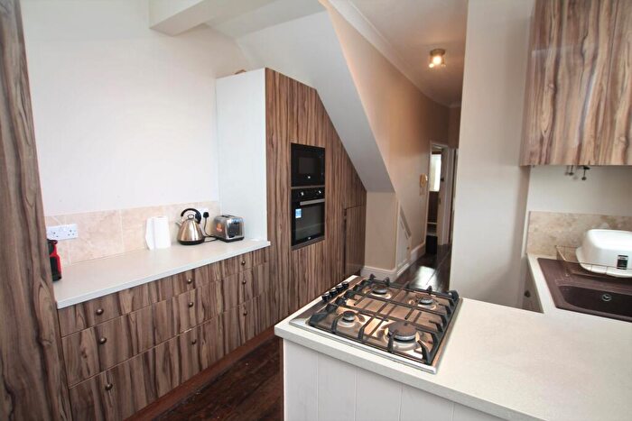 1 Bedroom Flat To Rent In Eastern Road, Brighton, BN2 - Photo 3