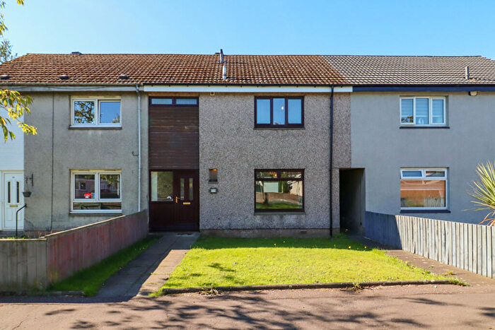 3 Bedroom Terraced House For Sale In Main Street, Crosshill, KY5