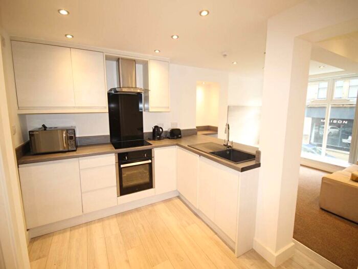 1 Bedroom Flat To Rent In Sunbridge House, Kirkgate, Bradford, BD1