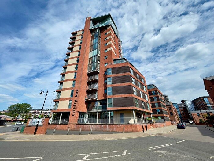 1 Bedroom Flat To Rent In Trinity One, East Street, Leeds, West Yorkshire, LS9