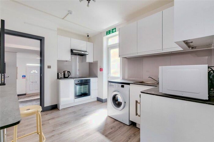 Studio To Rent In Dollis Hill Avenue, Cricklewood, London, NW2