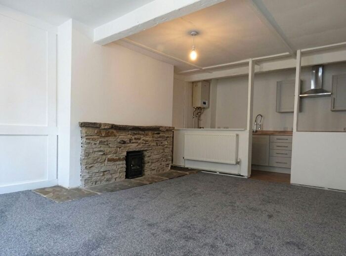 2 Bedroom Flat To Rent In Charles Lane, Haslingden, BB4