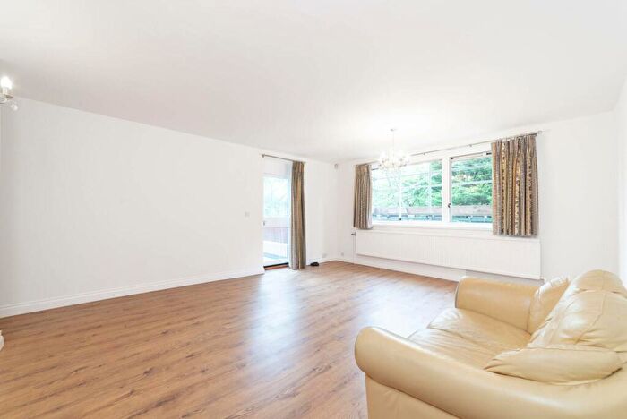 2 Bedroom Flat To Rent In Maresfield Gardens, Hampstead, London, NW3