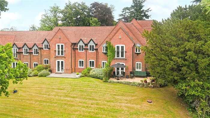 2 Bedroom Flat For Sale In Lea End Lane, Birmingham, Worcestershire, B38