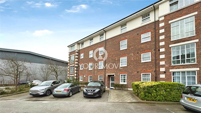 2 Bedroom Flat To Rent In Cornwallis Road, London, SE18