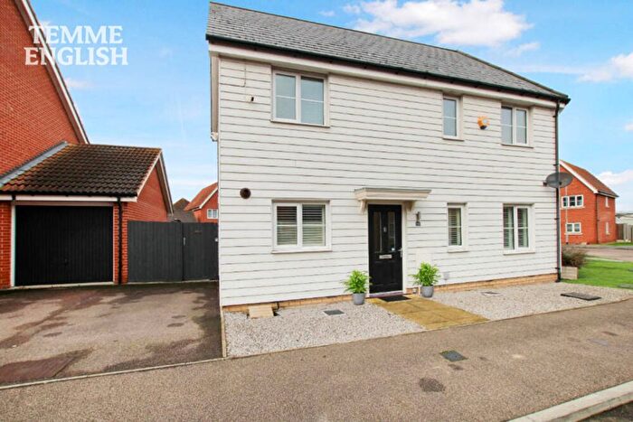 2 Bedroom End Of Terrace House For Sale In Montague Street, Basildon, SS14