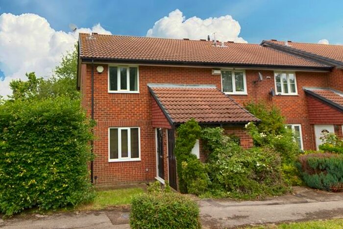 2 Bedroom End Of Terrace House To Rent In Burgess Gardens, Newport Pagnell, MK16