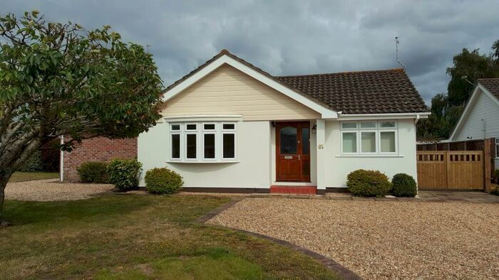 3 Bedroom Bungalow To Rent In West Moors, BH22