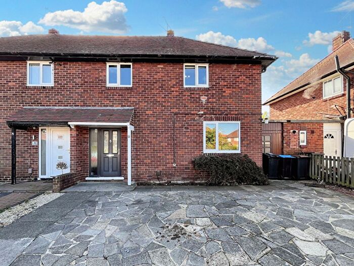 3 Bedroom Semi-detached House For Sale In Pasture Crescent, Knaresborough, HG5