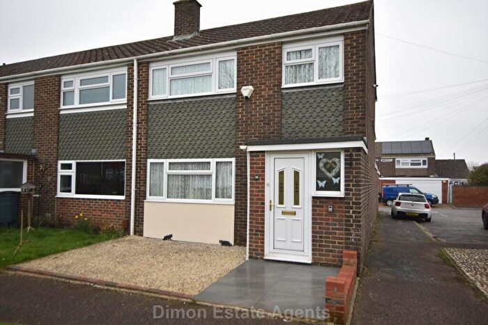 3 Bedroom End Of Terrace House For Sale In Long Drive, Gosport, PO13